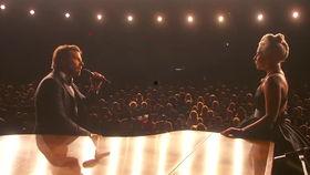 a star is born在线播放,揭秘A Star Is Born在线播放背后的故事