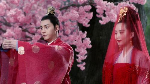 醉玲珑电视剧在线观看免费观看,穿越时空的爱恋，揭开神秘面纱！